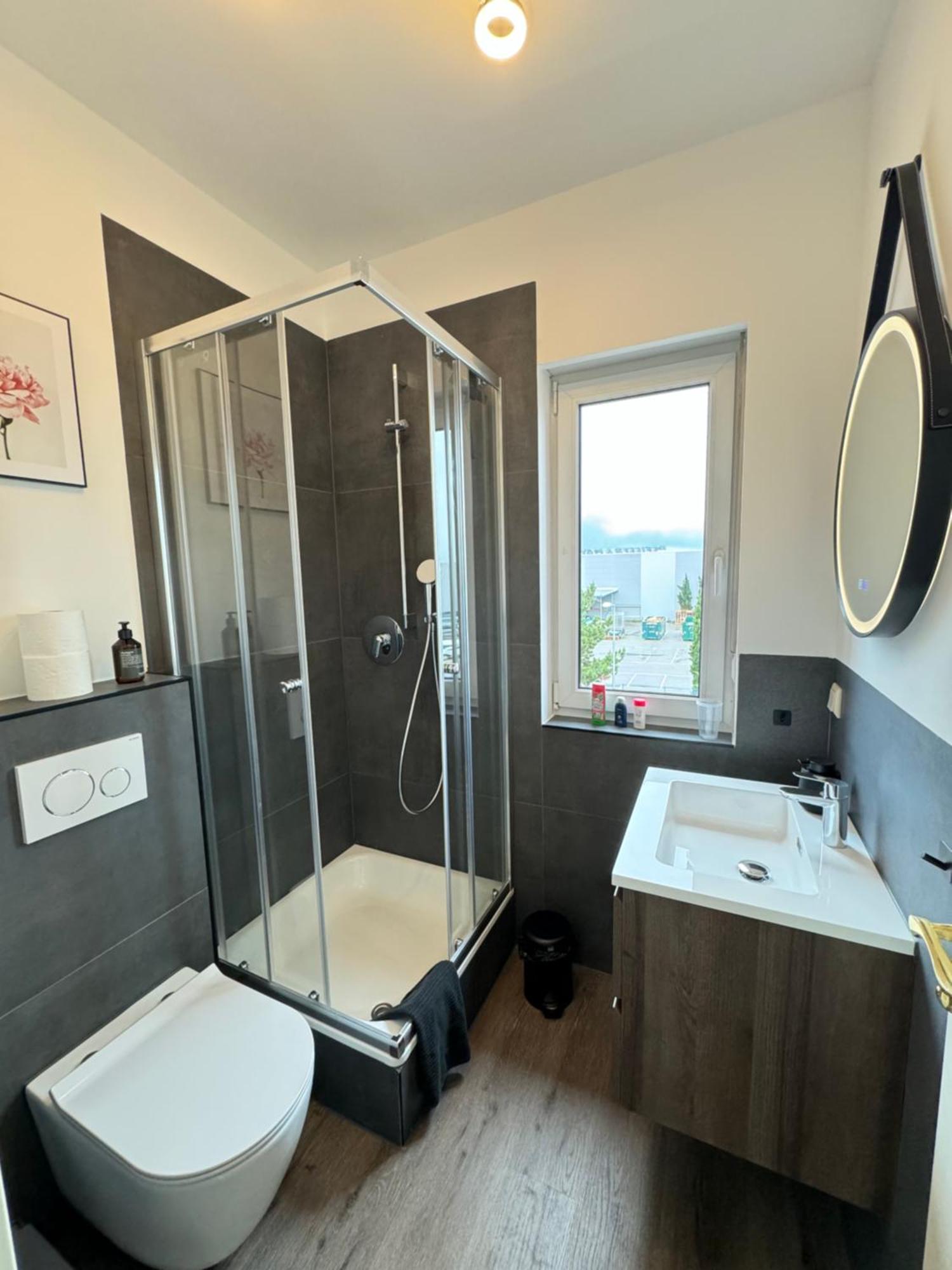 220 Qm Penthouse Wohnung Mit Fahrstuhl - Ohne Spa MHG Extérieur photo