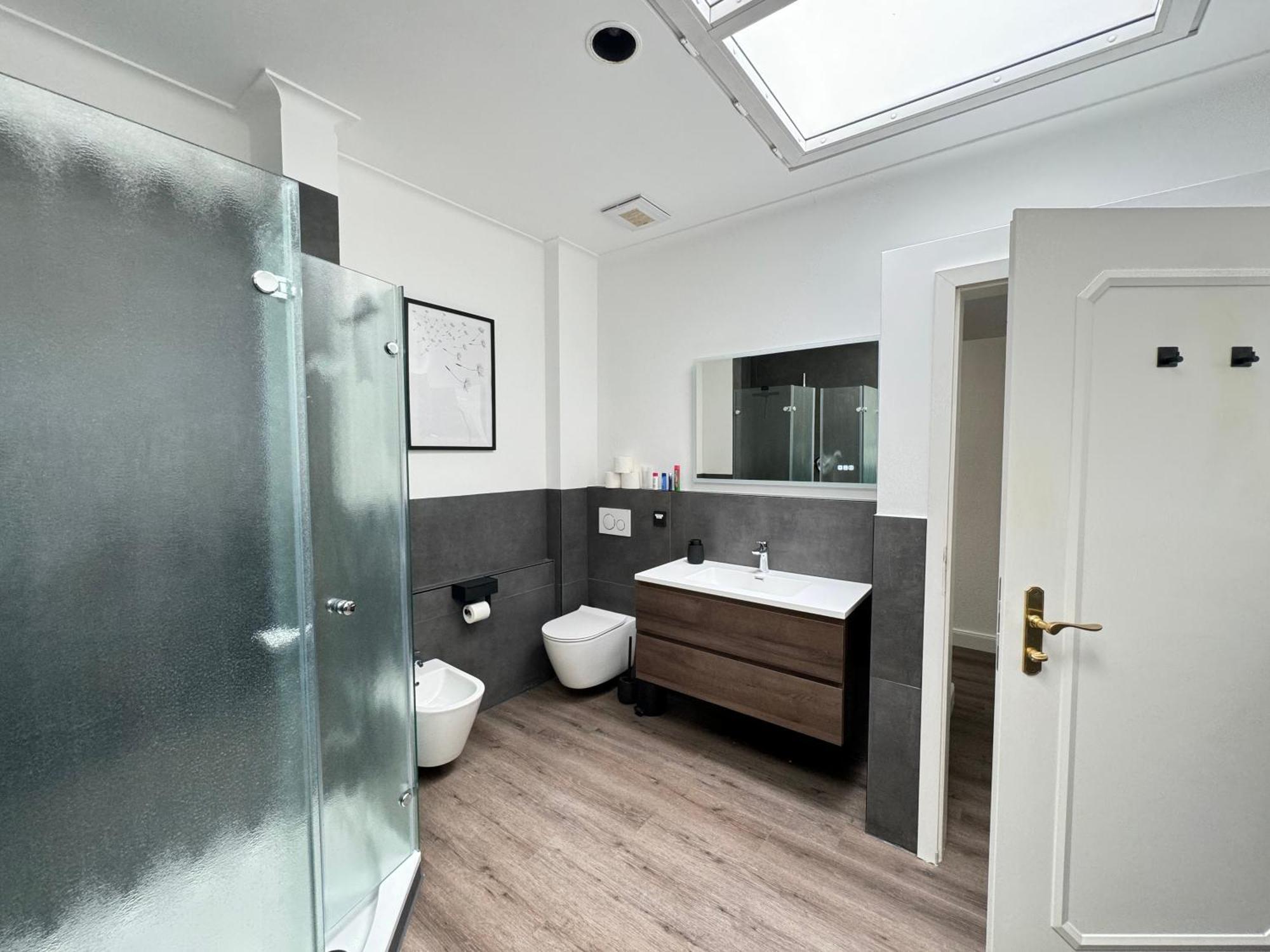 220 Qm Penthouse Wohnung Mit Fahrstuhl - Ohne Spa MHG Extérieur photo